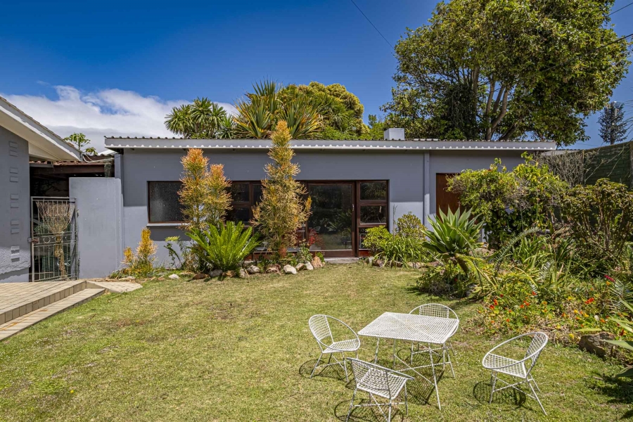 4 Bedroom Property for Sale in Sunridge Park Eastern Cape